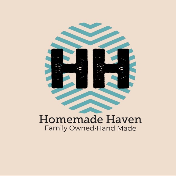 Meet your Posher, Sasha - Picture 3 of 3